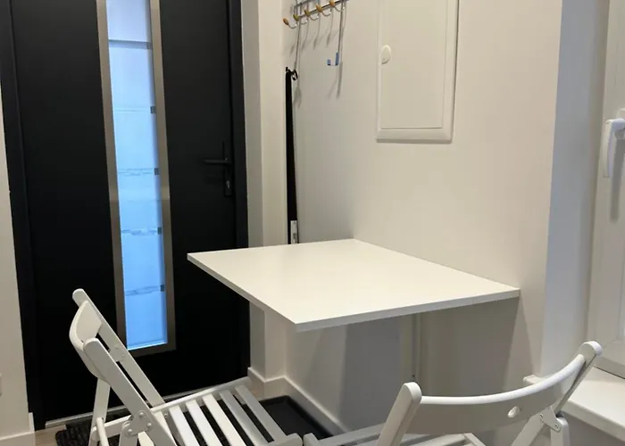 Uzupio Apartamentai Nemokamas Parkingas