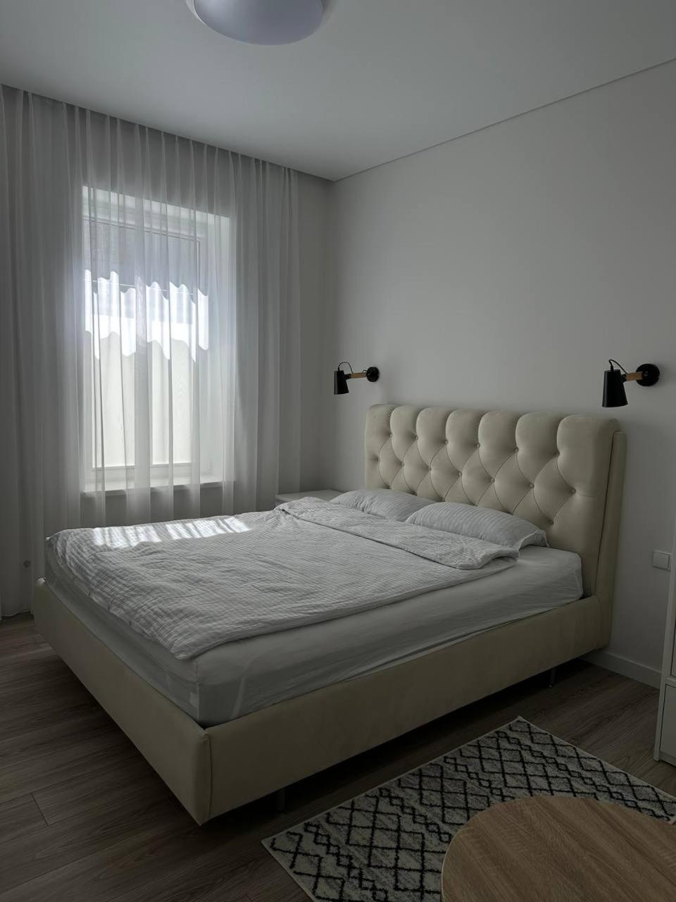 Uzupio Apartamentai Nemokamas Parkingas Huoneisto *